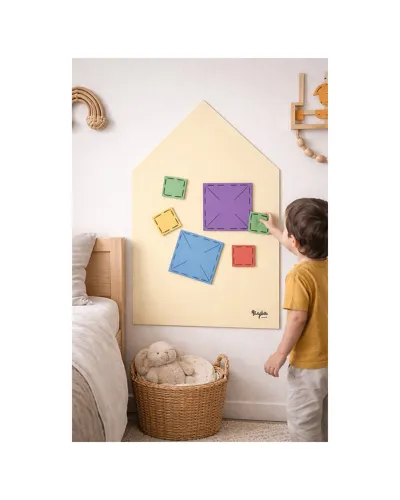 Family Nation MagneKids Magnetická nástenná tabuľa Domček Piesková 70 x 44 cm