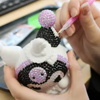 Pokladnička vinylová 15 cm "Ozdob si sám" - Kuromi (5)